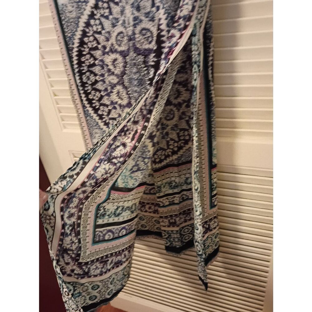 Express Blue and White Medallion Maxi Skirt - Picture 4 of 7